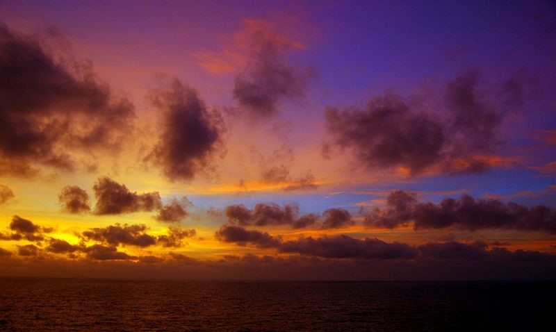 Sunset over the Gulf of Mexico. Image: Wikimedia commons.