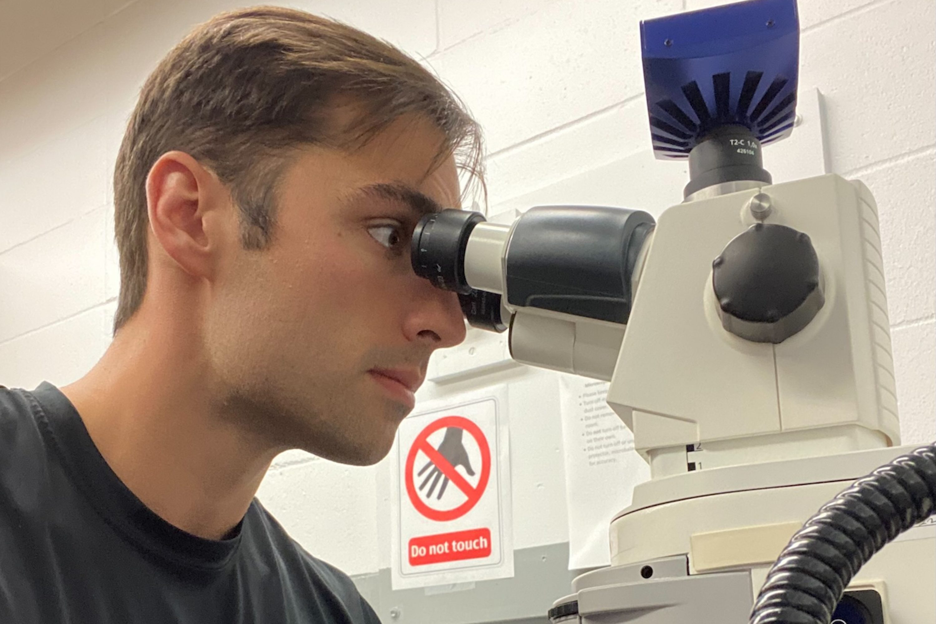 Benton Microscope 3X2